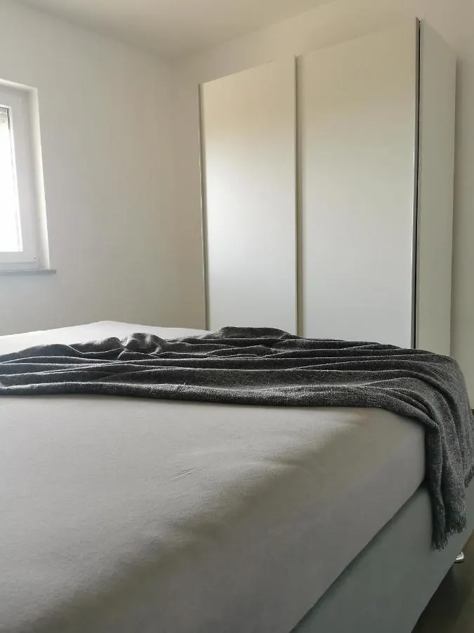 Luky Apartments 0*, Povile Croatia