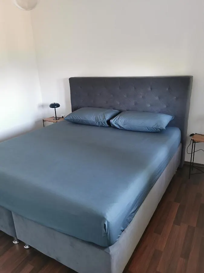 Luky Apartments